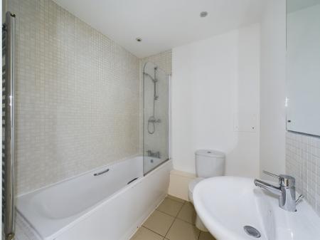 1 bedroom Flat to let in The Circle 109, 76 Henry Street, L1 5BU