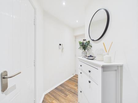 2 bedroom Flat to let in Waterloo Quay, Liverpool, L3 0BS
