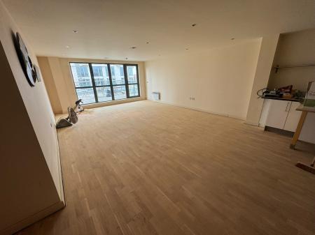2 bedroom Flat to let in The Reach, 39 Leeds Street, L3