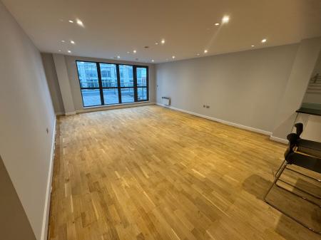 2 bedroom Flat to let in The Reach, 39 Leeds Street, L3