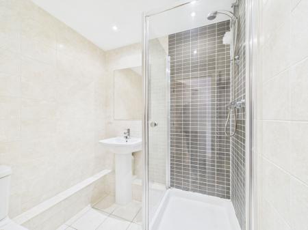 1 bedroom Flat to let in Mann Island, 11, L3