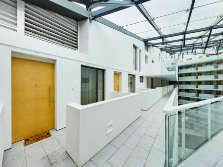 1 bedroom Flat to let in Mann Island, 11, L3