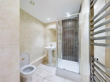 1 bedroom Flat to let in Mann Island, 11, L3