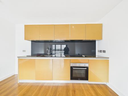 1 bedroom Flat to let in Waterside, 10 William Jessop Way, L3 1DX