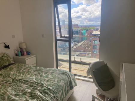 1 bedroom Flat to let in Block D Wolstenholme Square, 3 Parr St, Liverpool, L1 4EW