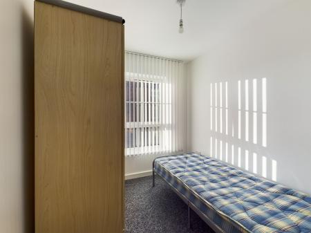 2 bedroom Flat to let in Kaber Court, Horsfall Street, L8