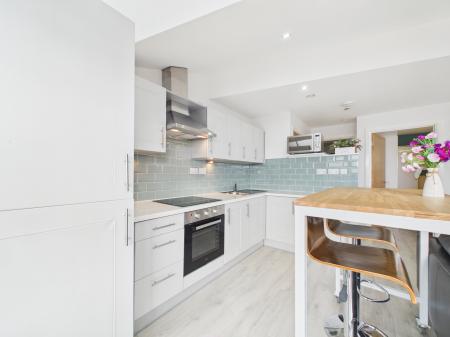 1 bedroom Apartment to let in Mann Island, 15, L3