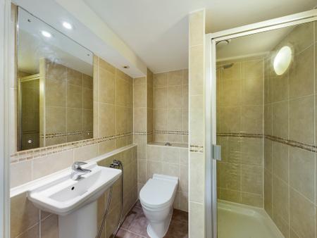 3 bedroom Flat to let in The Albany, 8 Old Hall Street, L3