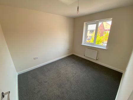 3 bedroom Semi-detached house to let in Oswestry Street, L5