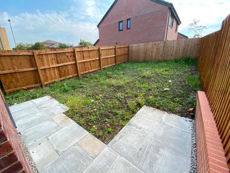 3 bedroom Semi-detached house to let in Oswestry Street, L5