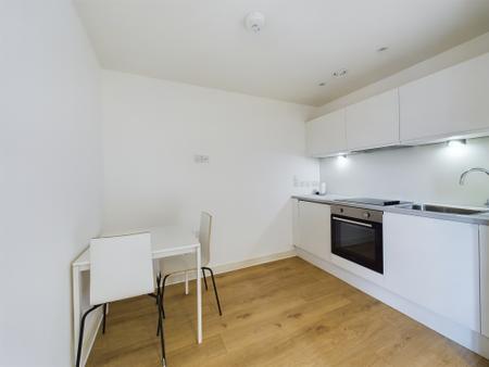 0 bedroom Studio flat to let in Block D, Wolstenholme Square, 3 Parr St, L1 4BY