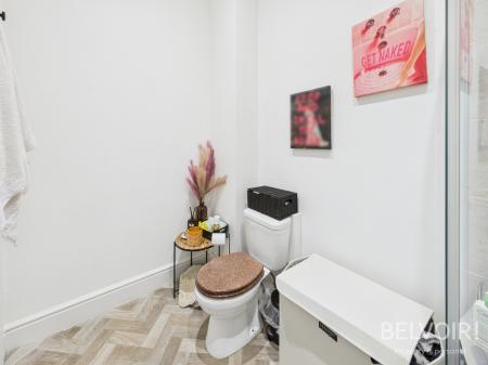 2 bedroom Flat for sale in Wellington Street, Garston, Liverpool, L19