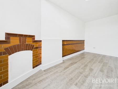 2 bedroom Flat to let in Wellington Street, Garston, Liverpool, L19