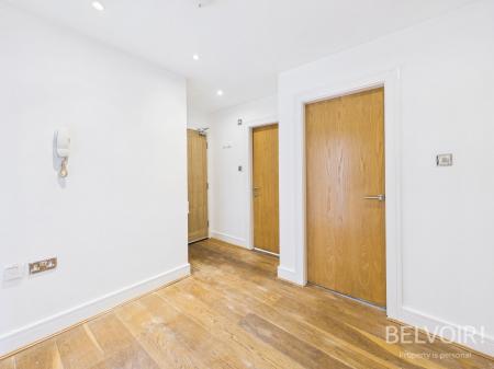 2 bedroom Flat to let in Alexandra Drive, Aigburth, Liverpool, L17