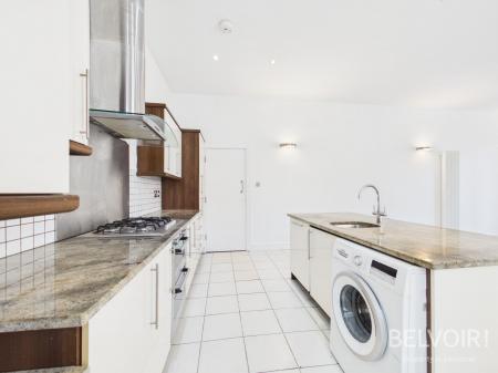 2 bedroom Flat to let in Alexandra Drive, Aigburth, Liverpool, L17