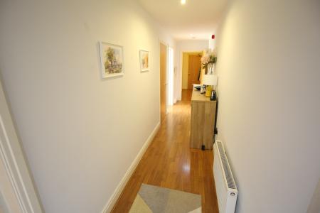 2 bedroom Flat to let in 3 Larch Close, Cressington, Liverpool, L19