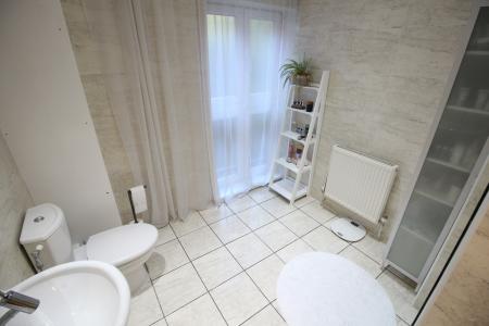 2 bedroom Flat to let in 3 Larch Close, Cressington, Liverpool, L19