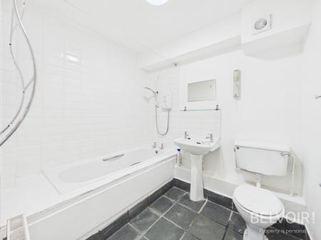 2 bedroom Flat to let in Devonshire Road, Princes Park, Liverpool, L8