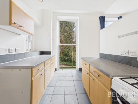 2 bedroom Flat to let in Devonshire Road, Princes Park, Liverpool, L8