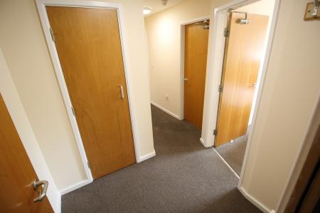 2 bedroom Flat to let in Crown Station Place, Edge Hill, Liverpool, L7