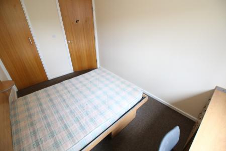 2 bedroom Flat to let in Crown Station Place, Edge Hill, Liverpool, L7