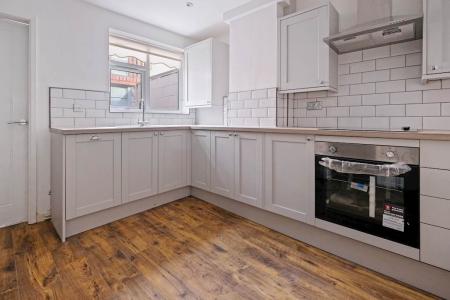 2 bedroom Terraced House to let in Banner Street, Wavertree, Liverpool, L15
