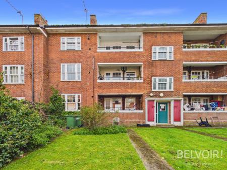 3 bedroom Flat for sale in Waverley Road, Aigburth, Liverpool, L17