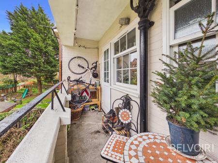 3 bedroom Flat for sale in Waverley Road, Aigburth, Liverpool, L17