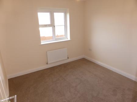 3 bedroom Semi-detached house to let in Ashton Close, Halewood, Liverpool, L25