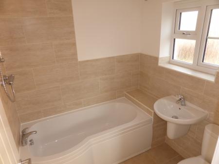 3 bedroom Semi-detached house to let in Ashton Close, Halewood, Liverpool, L25