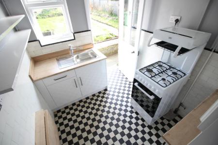 3 bedroom Semi-detached house to let in Purley Grove, Mossley Hill, Liverpool, L18