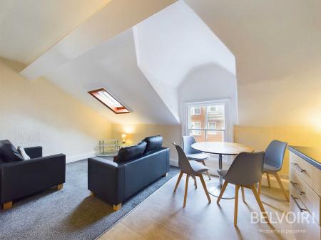 2 bedroom Flat to let in Pelham Grove, Aigburth, Liverpool, L17