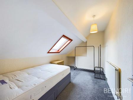 2 bedroom Flat to let in Pelham Grove, Aigburth, Liverpool, L17