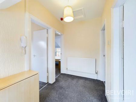 2 bedroom Flat to let in Pelham Grove, Aigburth, Liverpool, L17