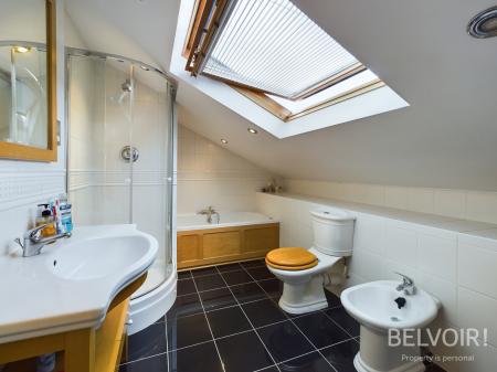 3 bedroom Flat to let in West Albert Road,, Aigburth, Liverpool, L17
