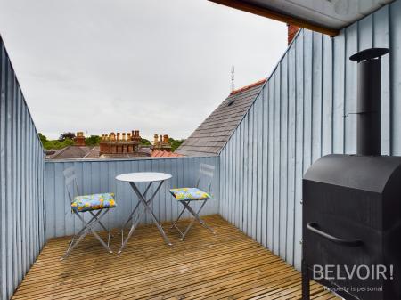 3 bedroom Flat to let in West Albert Road,, Aigburth, Liverpool, L17