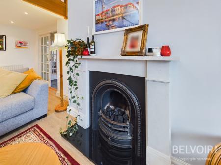 3 bedroom Flat to let in West Albert Road,, Aigburth, Liverpool, L17