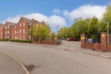 1 bedroom Flat to let in Mystery Close, Wavertree, Liverpool, L15