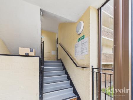 2 bedroom Flat to let in Minster Court, City Centre, Liverpool, L7