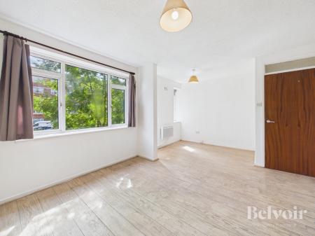2 bedroom Flat to let in Minster Court, City Centre, Liverpool, L7