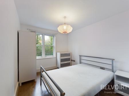 2 bedroom Flat to let in Lark Lane, Aigburth, Liverpool, L17