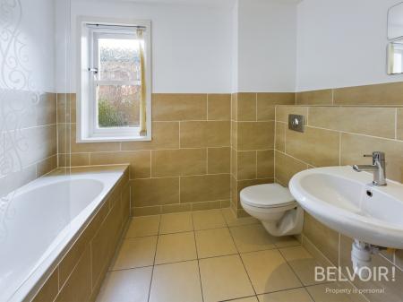2 bedroom Flat to let in Lark Lane, Aigburth, Liverpool, L17