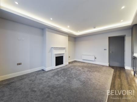 4 bedroom Flat to let in Parkfield Road, Aigburth, Liverpool, L17