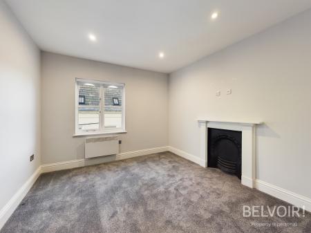 4 bedroom Flat to let in Parkfield Road, Aigburth, Liverpool, L17