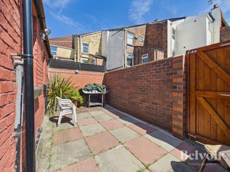 4 bedroom Terraced House to let in Russell Road, Mossley Hill, Liverpool, L18