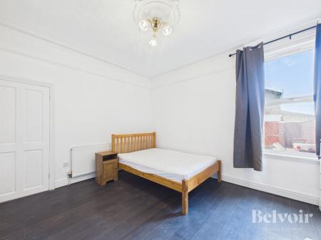 4 bedroom Terraced House to let in Russell Road, Mossley Hill, Liverpool, L18