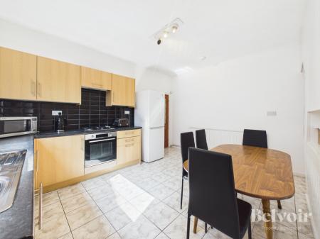 4 bedroom Terraced House to let in Russell Road, Mossley Hill, Liverpool, L18