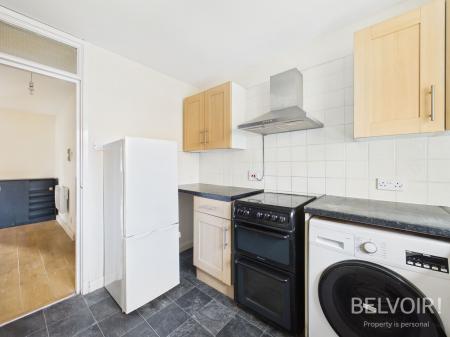2 bedroom Flat to let in Minster Court, City Centre, Liverpool, L7