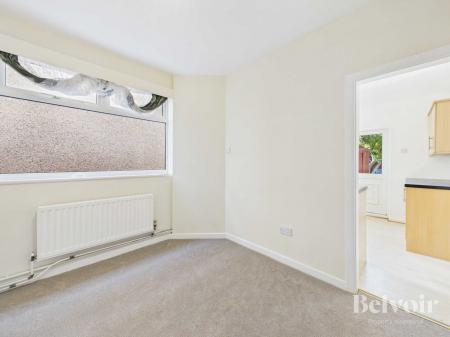 4 bedroom Semi-detached house to let in Elder Gardens, Grassendale, Liverpool, L19