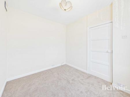 4 bedroom Semi-detached house to let in Elder Gardens, Grassendale, Liverpool, L19